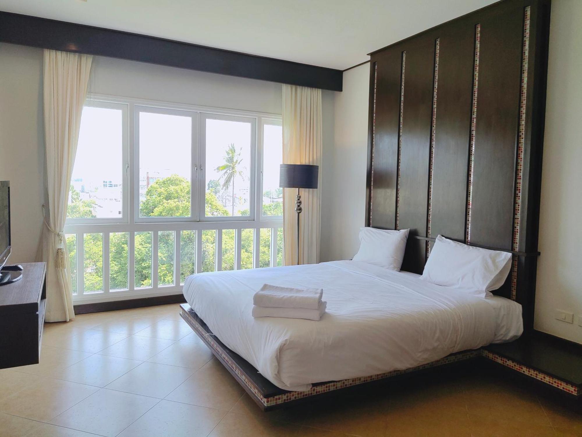 Ratana Hotel Chalong Rawai Luaran gambar