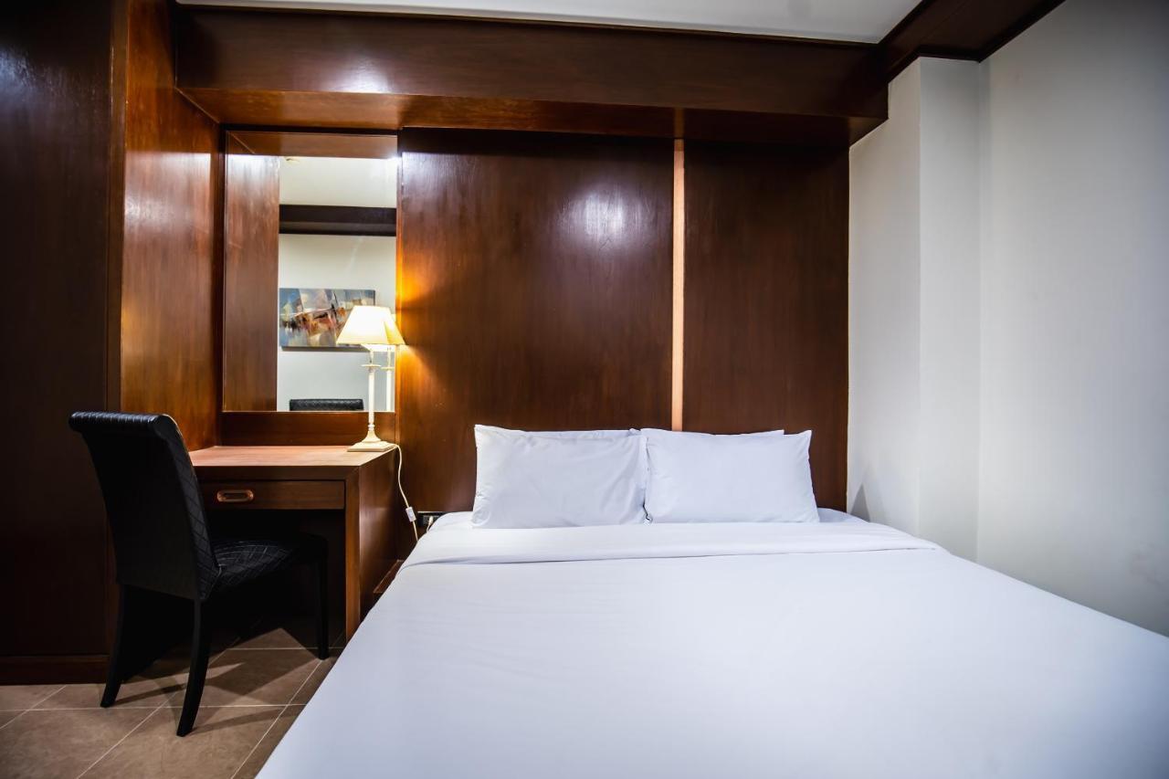 Ratana Hotel Chalong Rawai Luaran gambar
